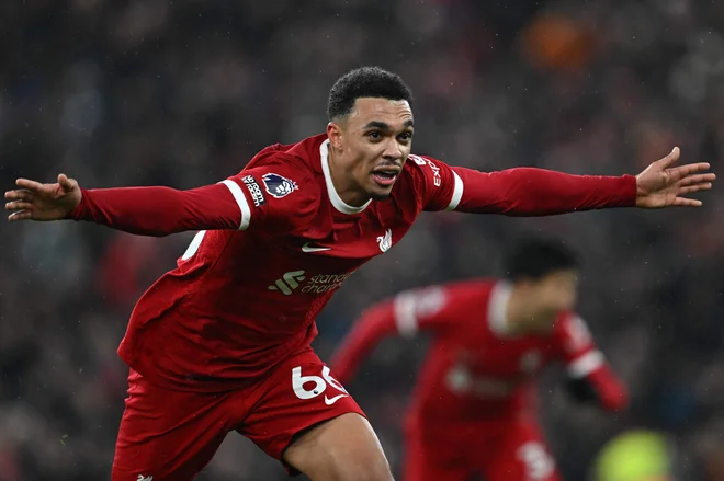 Trent Alexander-Arnold je odločil tekmo na Anfieldu. FOTO: Paul Ellis/AFP