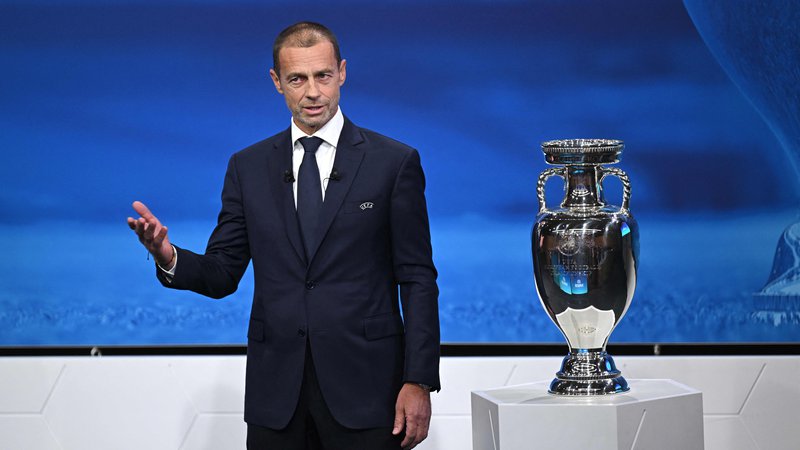 Fotografija: Predsednik Evropske nogometne zveze Aleksander Čeferin pričakuje, da bo euro 2024 minil brez kontroverznosti.  FOTO: Fabrice Coffrini/AFP