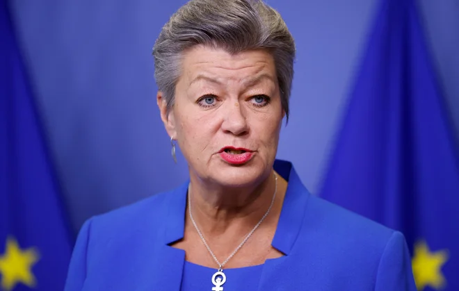 V Evropski uniji zaradi konflikta v Gazi in prazničnega obdobja obstaja velika nevarnost terorističnih napadov, je poudarila evropska komisarka za notranje zadeve Ylva Johansson. FOTO: Johanna Geron/Reuters