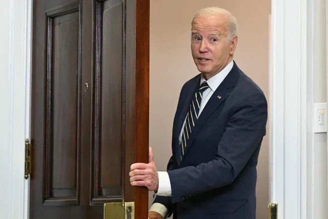 Če bo Putin nadaljeval kot doslej in napadel Natovo zaveznico, bodo ameriške sile v vojni z ruskimi, je ocenil predsednik Joe Biden.

Foto Mandel Ngan/AFP