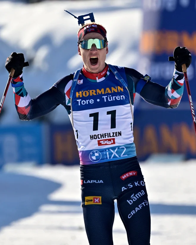 Johannes Thingnes Bø se je veselil zmage. FOTO: Joe Klamar/AFP