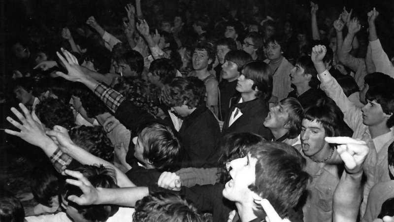 Fotografija: Dušan Gerlica je lovil občutja občinstva. S koncerta skupine Paraf, 3. november 1979 FOTO: © Dušan Gerlica