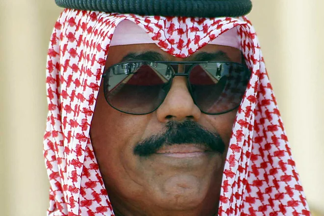 Navafa al Ahmada al Sabaha je leta 2006 za prestolonaslednika imenoval njegov polbrat, šejk Sabah al Ahmad al Sabah, položaj emirja pa je prevzel, ko je Sabah umrl septembra 2020 v 92. letu starosti. FOTO: Yasser Al-zayyat/AFP