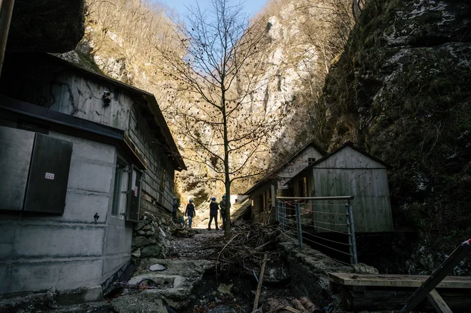 Obnova bo zahtevala veliko finančnih sredstev, a si v Mestnem muzeju Idrija ne predstavljajo, da bi zgodbo o Franji lahko pripovedovali drugače kot v barakah v Pasicah. FOTO: Sašo Tušar