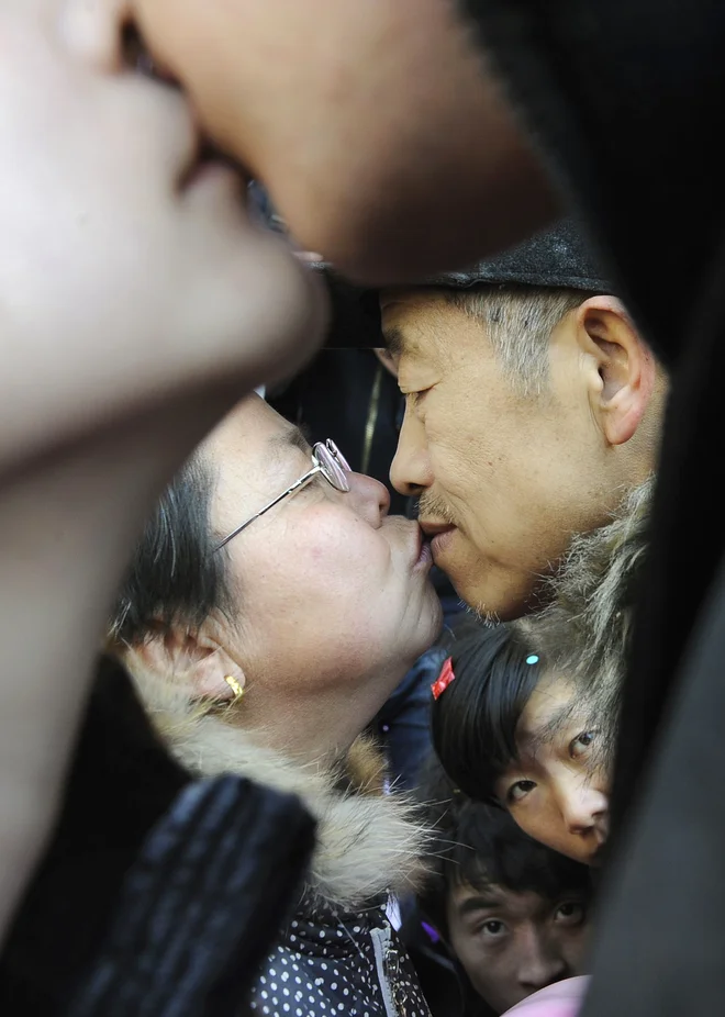 Kitajci, ki so zdaj stari, so bolj zdravi in bolj izobraženi, pa tudi bolj zainteresirani za življenje in nove izkušnje, kot so bile generacije njihovih prednikov. FOTO Stringer Shanghai/Reuters