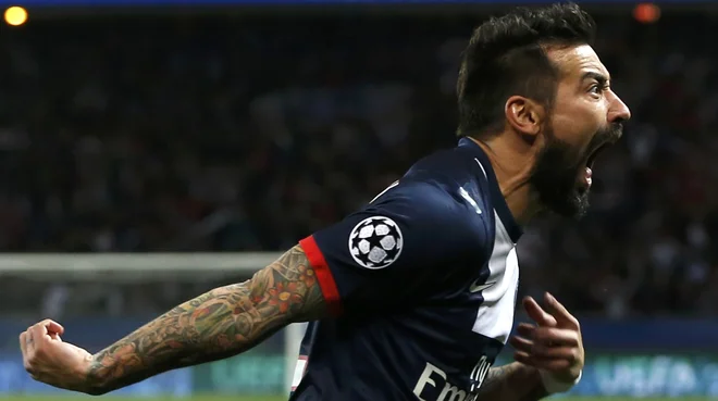 Ezequiel Lavezzi je bil kratek čas tudi nogometaš z najvišjo plačo na svetu. FOTO: Gonzalo Fuentes/Reuters