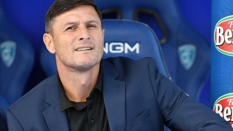 Lgenda Interja in tudi lige prvakov Javier Zanetti je na latni koži občutil, kako natančno deluje protokol na sedežu Evropske nogometne zveze. FOTO: Jennifer Lorenzini/Reuters