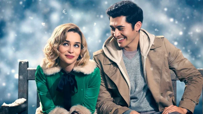 Emilia Clarke, ki se jo večina spomni iz Igre prestolov, se je preskusila v romantični komediji. Foto Pop TV