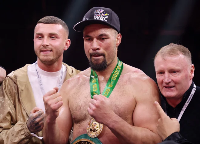 Joseph Parker se je veselil svoje doslej najodmevnejše zmage. FOTO: Ahmed Yosri/Reuters