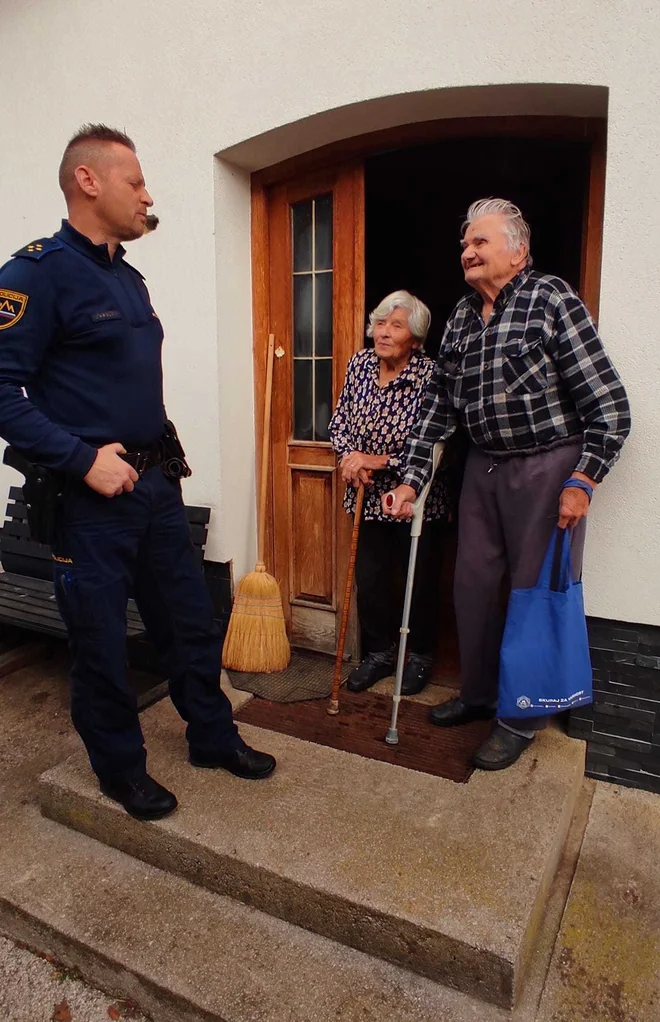 Tokratni obisk policistov je bil prijeten. FOTO: PU Novo mesto