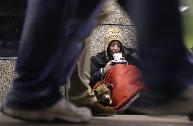 Vzemimo kar kaos z razrednim položajem posameznikov, ki ga je Sloveniji prinesel kapitalizem. FOTO: Chris Helgren/Reuters Reuters Pictures