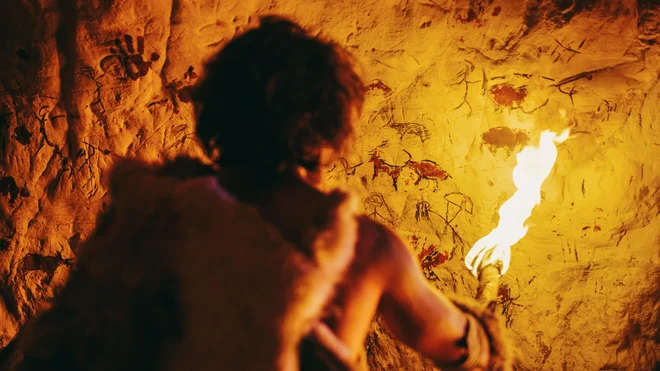 Homo sapiens je verjetno prevladal nad drugimi vrstami ljudi tudi zaradi povezav med posamezniki in odnosi med skupinami. FOTO: Shutterstock

 