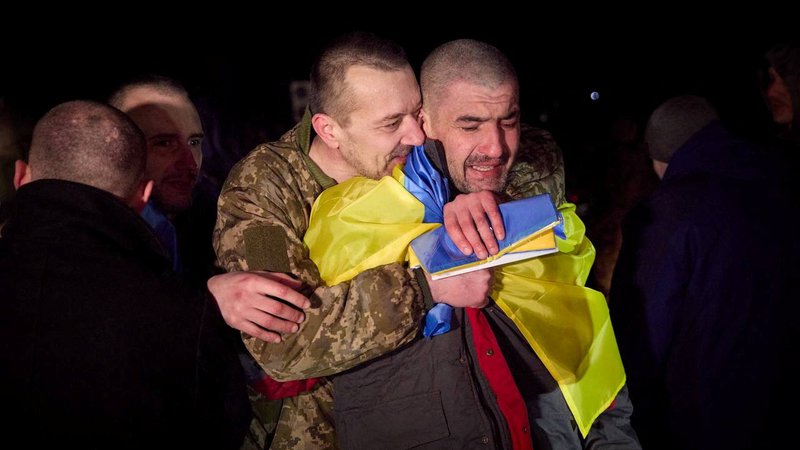 Fotografija: Nekateri ukrajinski branitelji so bili v ujetništvu skoraj dve leti. FOTO: Reuters