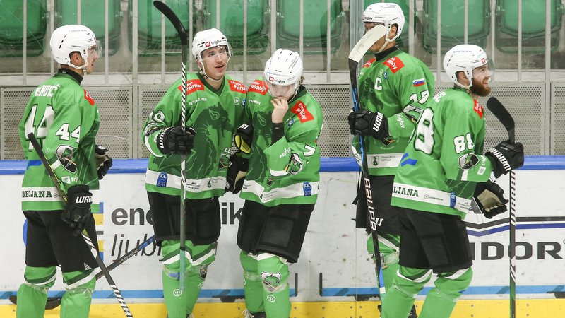 Fotografija: Ljubljanski hokejisti so ujeli odlično formo. FOTO: Jože Suhadolnik/Delo