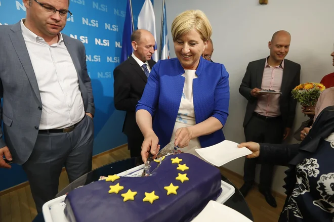 Prav samostojni nastop NSi je, pravijo sogovorniki, Novakovo spodbudil k temu, da se je odločila pomagati stranki pri pridobivanju glasov. FOTO: Leon Vidic/Delo