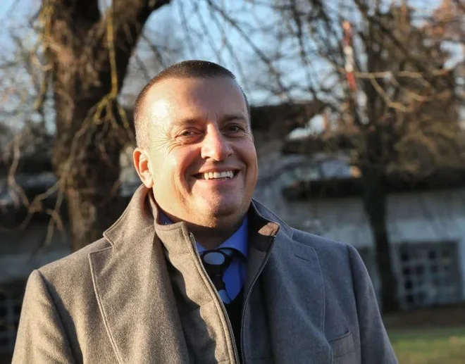 Poslovnež Joc Pečečnik je po napovedi, da bo omejil svoje naložbe v Sloveniji, del svojega premoženja vložil v nasedlo tekstilno podjetje Moda Mi&amp;Lan. FOTO: Jože SUhadolnik/Delo