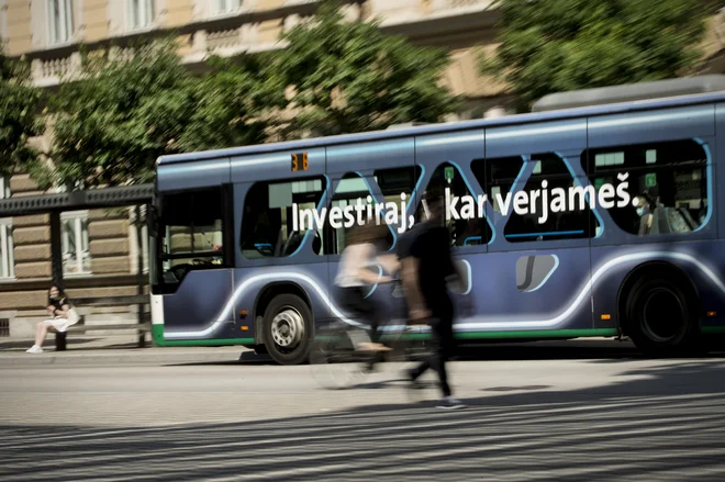 V voznem parku LPP je tretjina mestnih avtobusov na metan. FOTO: Jure Eržen