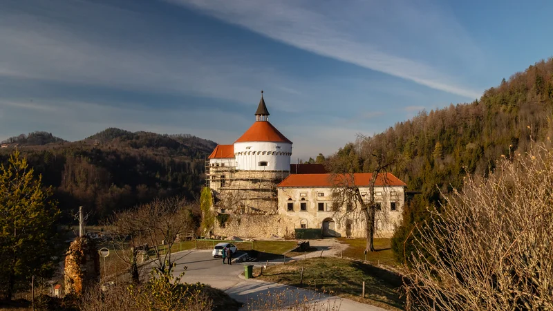 Grad Lemberg je dal v 15. stoletju porušiti celjski grof Friderik, a so ga naslednje generacije plemiških družin ponovno postavile in slogovno nadgradile. FOTO: Črt Piksi