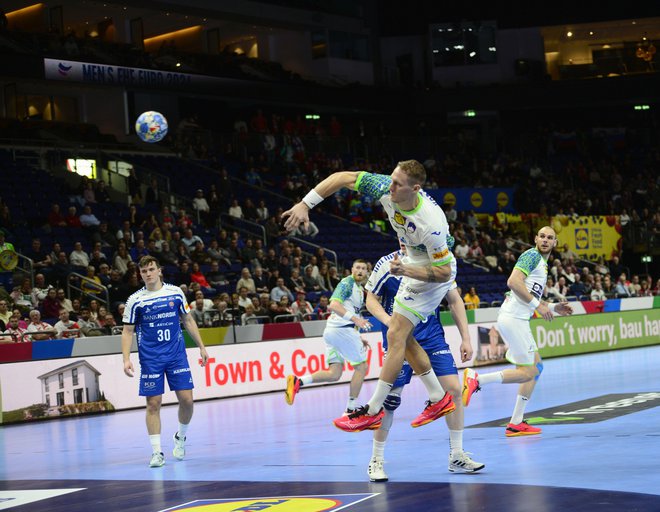 rokomet, handball, Slovenia, EHF, Ferski otoki, Berlin, 2024, Tilen Kodrin Foto