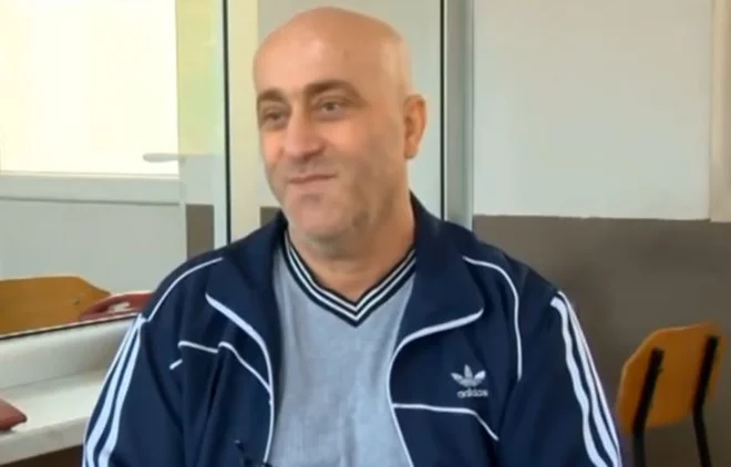Fikret Hadžić ni nikoli obžaloval trojnega umora, je pa dejal, da verjetno ne bi ubijal, če bi prej vedel, kako težko je živeti v zaporu. Foto: Youtube