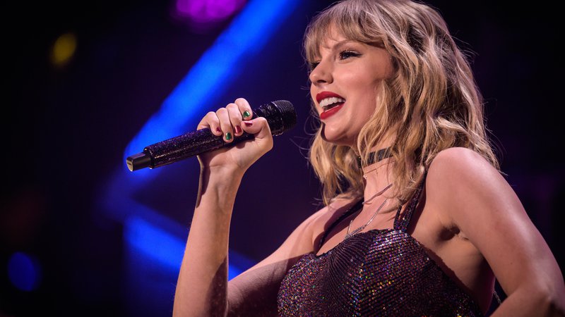 Fotografija: Kdor si želi obiskati prvi letošnji evropski koncert Taylor Swift maja v Parizu, bo moral odšteti od 826 do 2684 evrov. FOTO: Shutterstock