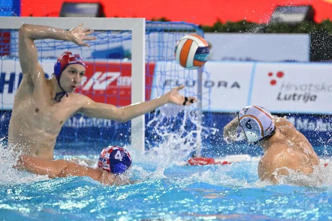 V trenutkih odločitve so bili Španci bolj zbrani. FOTO: European Aquatics