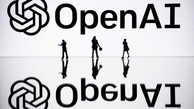Fotografija: OpenAI je svojo platformo odprl šele sredi letošnjega januarja, vendar dosedanje izkušnje delovanje platformnih podjetij kažejo, kam se bo usmerilo podjetje. FOTO: Sebastien Bozon/AFP