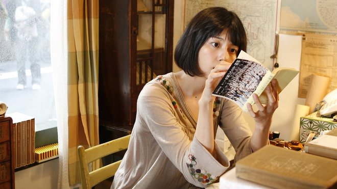 Takako v filmu igra Akiko Kikuči.