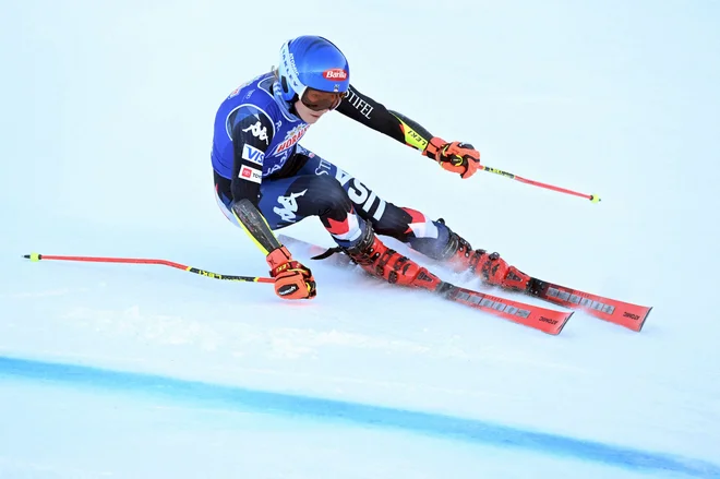 Mikaela Shiffrin je v Italiji grdo padla. FOTO: Vladimir Šimiček/AFP