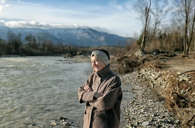 Županja Rečice ob Savinji Majda Potočnik pravi, da je o urejanju Savinje še veliko nejasnosti, s tem pa tudi vprašanj, ali bodo ljudje lahko ostali v svojih domovih. FOTO: Blaž Samec/Delo