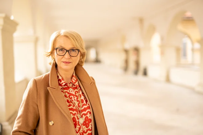 »Po ponovnem odprtju opažam, da se je v muzeje zavlekla nekakšna servilnost, ki je pravzaprav podcenjevanje obiskovalcev,« pravi Mirjana Koren. FOTO: Matjaž Vertuš/Mediaspeed