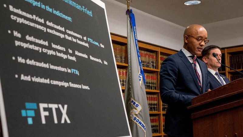 Fotografija: Propadla kriptoborza FTX je zaenkrat zbrala sedem milijard dolarjev, ki jih lahko nameni poplačilu upnikov.

FOTO: David Dee Delgado/Reuters