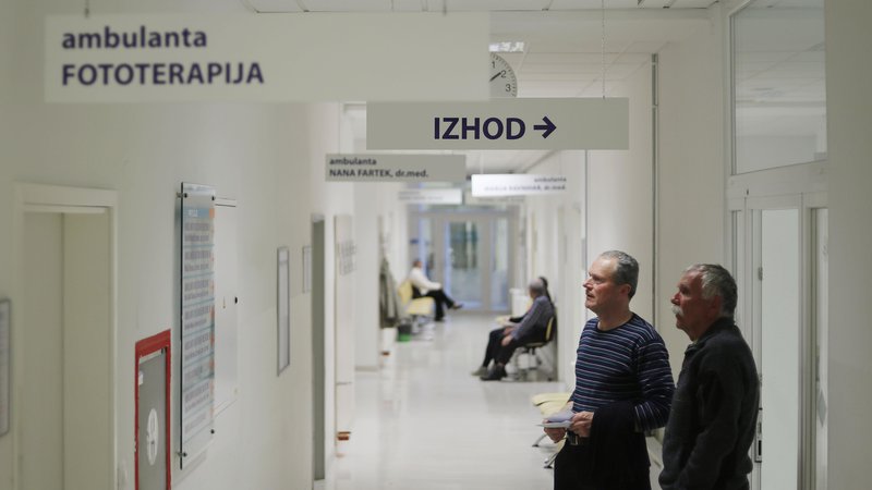 Fotografija: Komunikacija s pacienti ne šepa povsod. Marsikje je urejena dobro, kažejo izkušnje 13 zastopnikov pacientovih pravic po Sloveniji. FOTO: Leon Vidic