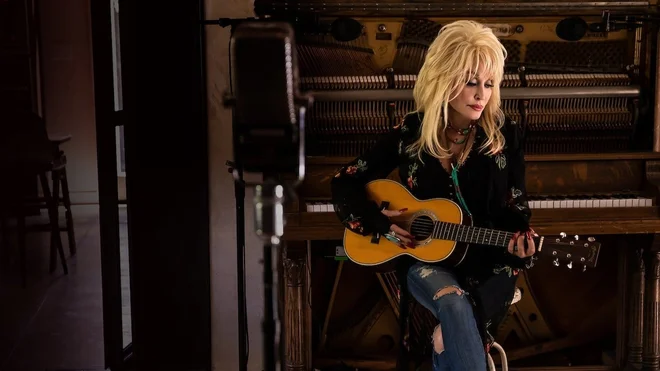 Dolly Parton: Tukaj sem. Foto TVS