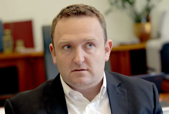 Duan Mes: Drugi tir se je začel tako ali drugače umeščati leta 1996, graditi pa 2022. Birokracija je potekala 26 let, zgrajen bo v štirih letih. Pri umeščanju v prostor mi ni jasno, zakaj je treba toliko birokracije, da nobena rešitev ni prava. FOTO: Roman Šipić/Delo