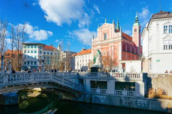 Razkorak med oceno zadovoljstva in dejanskim stanjem je v določeni meri pričakovan in razumljiv. FOTO: Shutterstock