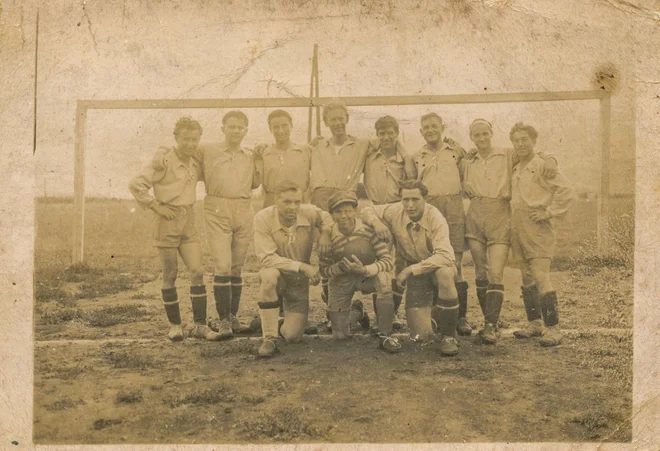Uspešen rod nogometašev NK Partizan Žalec iz leta 1946. FOTO: Arhiv NK Žalec