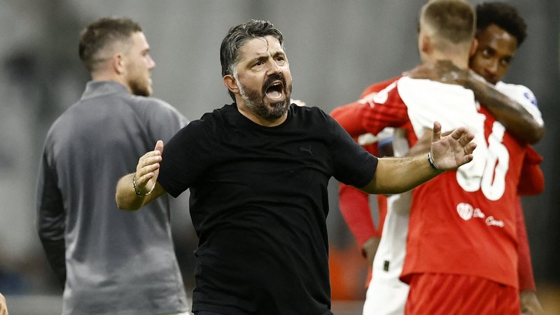 Fotografija: Eden od najbolj srčnih bojevitih nogometašev v zgodovini Gennaro Gattuso se je soočil tudi z mafijo. FOTO: Stephane Mahe/Reuters