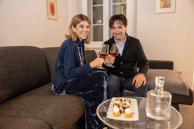 Flavia in Tomaž sta kot ustvarjena drug za drugega, saj imata zelo podoben okus in se brezmejno cenita. FOTO: Črt Piksi