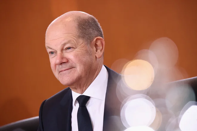 Nemški kancler Olaf Scholz v Washington prihaja sredi razgrete predvolilne kampanje. Foto Liesa Johannssen Reuters