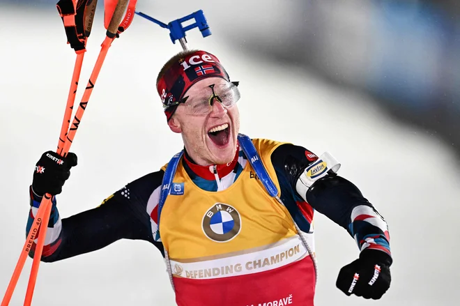 Johannes Thingnes Bø si je dal duška po novem velikem uspehu. FOTO: Joe Klamar/FP