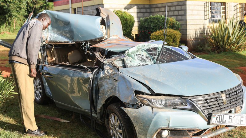 Fotografija: Kiptumov avto je bil povsem uničen. FOTO: AFP
