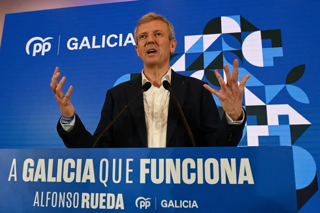 Na čelu regionalne vlade v Galiciji še naprej ostaja Alfonso Rueda (na fotografiji), ki ga je za naslednika izbral aktualni prvak opozicije in predsednik PP Alberto Núñez Feijóo. FOTO: Miguel Riopa/AFP