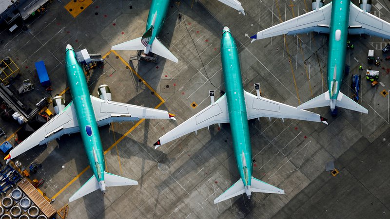 Fotografija: Model 737 max je Boeingovo najbolje prodajano letalo, vendar je bilo v zadnjih petih letih vir ponavljajočih se težav. FOTO: Lindsey Wasson/Reuters