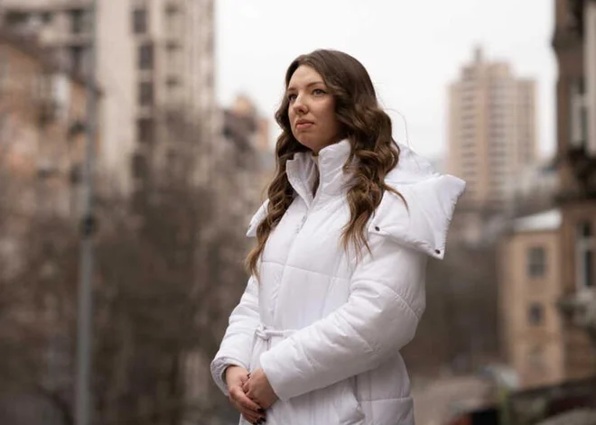 Polina Litvinova si nikoli ni predstavljala, da bo prva vojna, o kateri bo poročala, v njeni državi. FOTO: Claire Harbage/NPR
