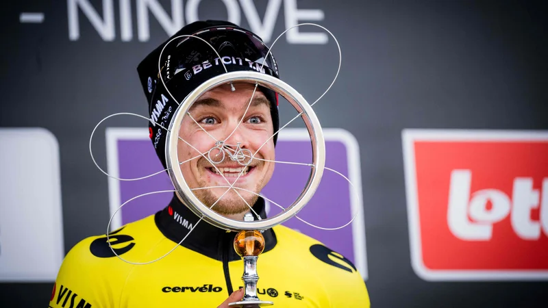 Jan Tratnik je na dirki Omloop Het Nieuwsblad slavil prvo letošnjo slovensko zmago v svetovni seriji. FOTO: Jasper Jacobs/AFP