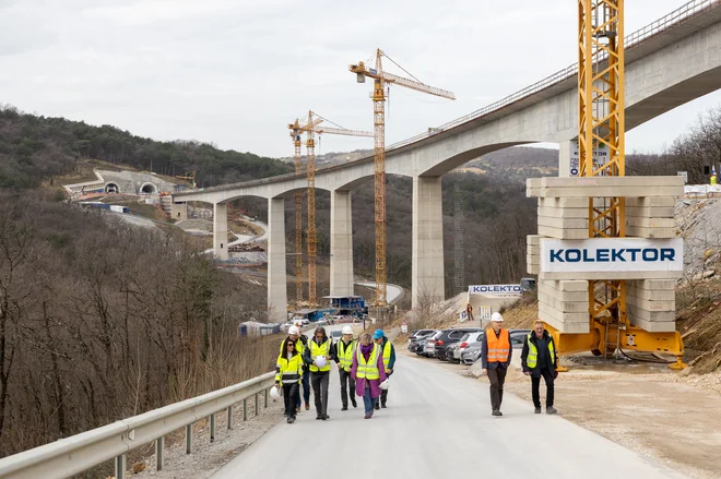 Viadukt Vinjan je gradbeniški presežek. FOTO: Voranc Vogel