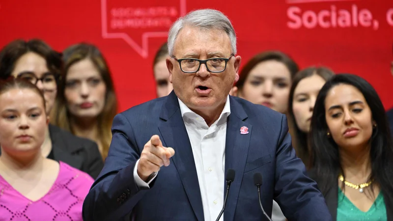 »Evropejci moramo vzeti stvari v svoje roke,« je dejal vodilni kandidat Stranke evropskih socialistov na evropskih volitvah 9. junija Nicolas Schmit. FOTO: Andreas Solaro/AFP