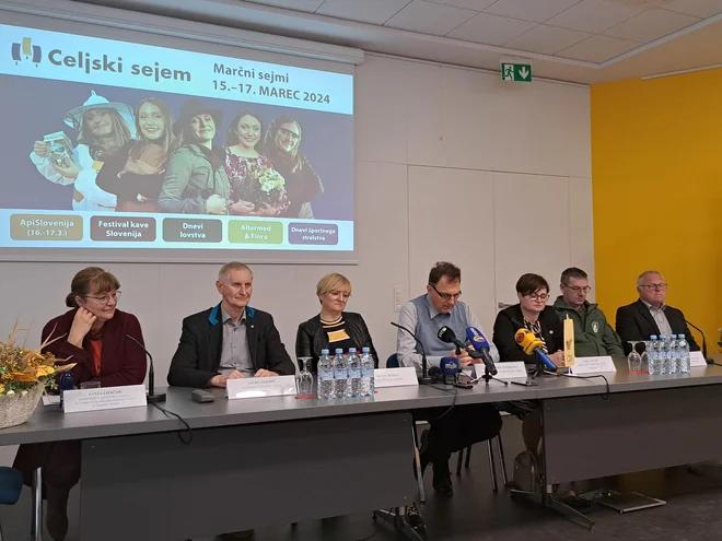 Na novinarski konferenci so sodelujoči predstavili, kaj se bo dogajalo na petih marčnih sejmih, na katere lahko pridete z eno, skupno vstopnico. FOTO: Špela Kuralt/Delo