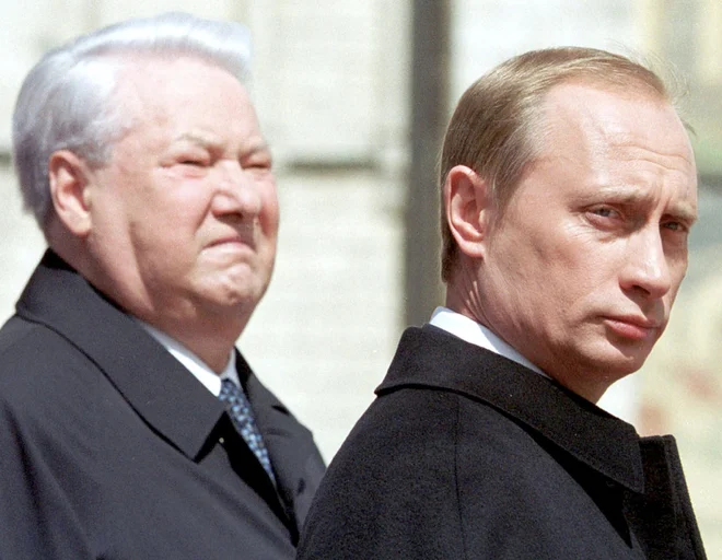 Nekoč, še v prejšnjem stoletju, sta bila Boris Jelcin (na fotografiji levo) in Vladimir Putin mojster in vajenec. FOTO: Reuters
